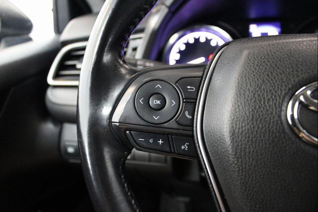 Photo of 2019 Midnight Black Metallic Toyota Camry
