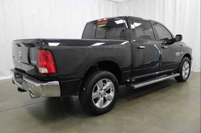 Photo of 2016 Brilliant Black Crystal Pearlcoat RAM 1500