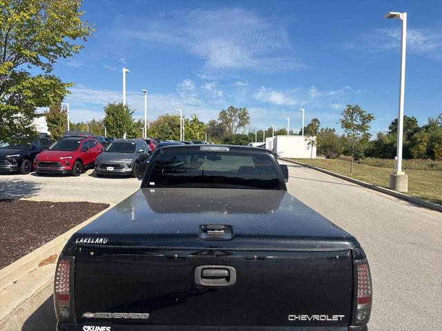 Photo of 2004 Black Chevrolet Silverado 1500