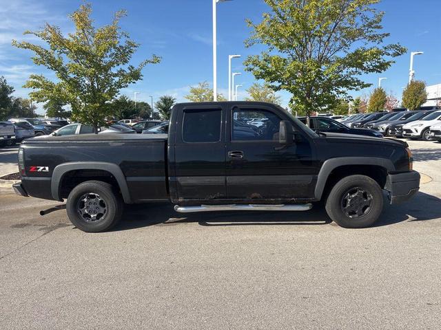 Photo of 2004 Black Chevrolet Silverado 1500