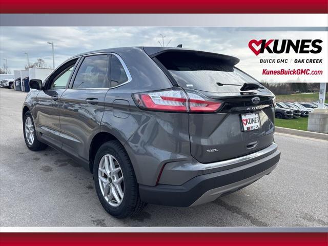 Photo of 2024 Gray Metallic Ford Edge