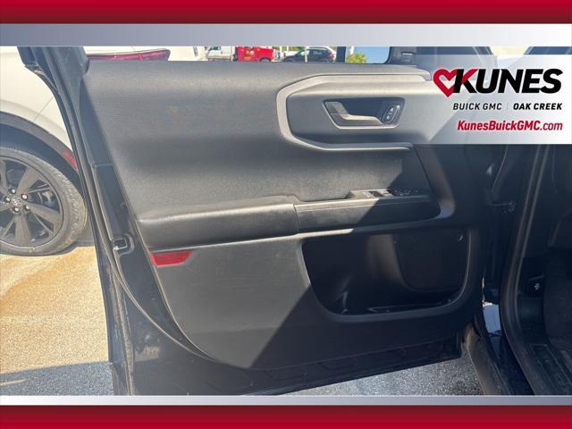 Photo of 2021 Alto Blue Metallic Tinted Clearcoat Ford Bronco Sport