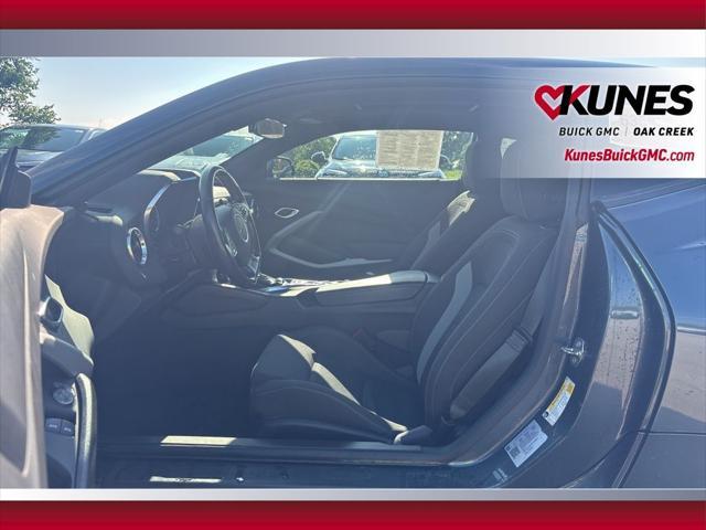Photo of 2023 Shadow Gray Metallic Chevrolet Camaro