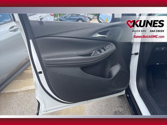 Photo of 2024 Summit White Buick Encore GX