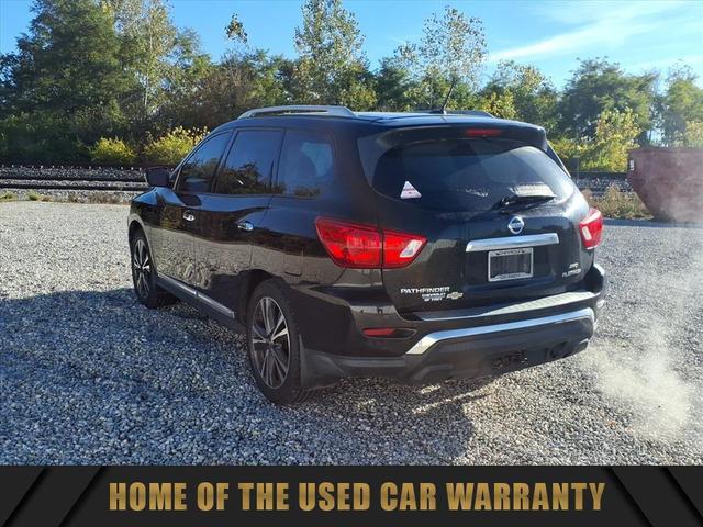 Photo of 2017 Magnetic Black Metallic Nissan Pathfinder
