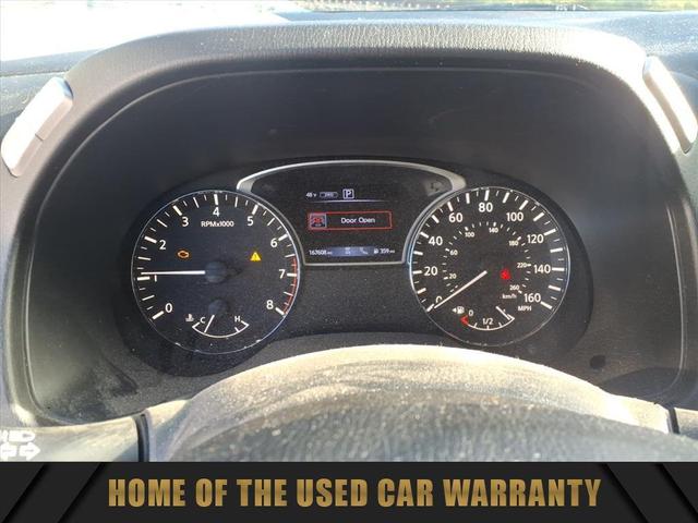 Photo of 2017 Magnetic Black Metallic Nissan Pathfinder