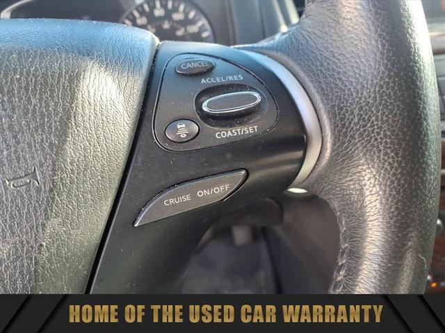 Photo of 2017 Magnetic Black Metallic Nissan Pathfinder