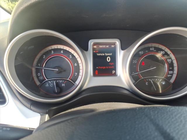 Photo of 2014 White Dodge Journey