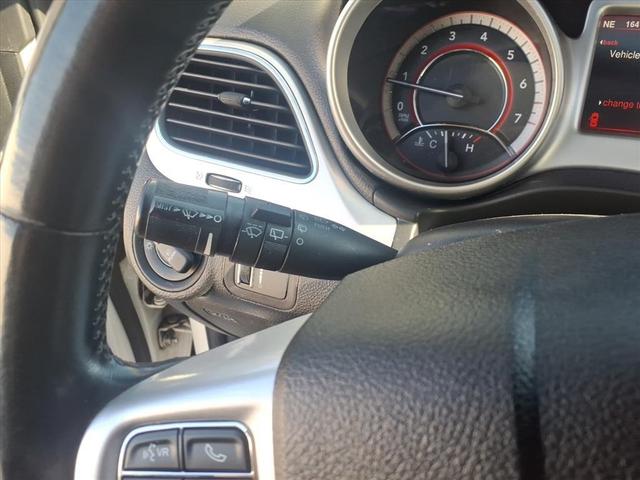 Photo of 2014 White Dodge Journey
