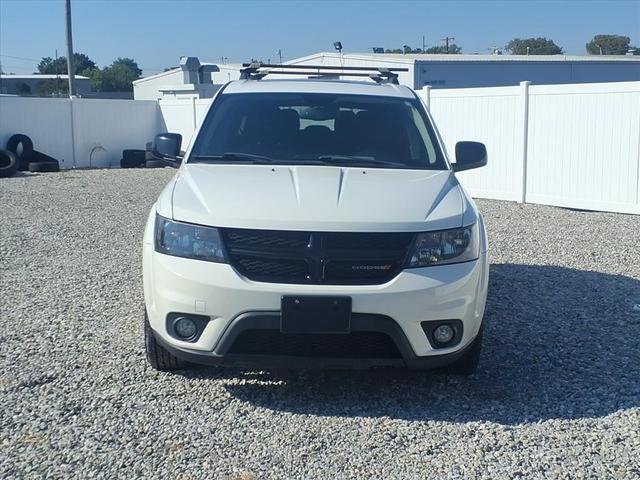 Photo of 2014 White Dodge Journey