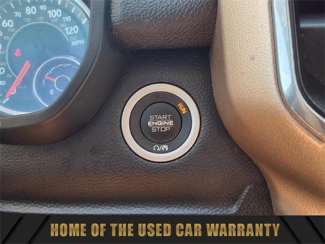 Photo of 2019 Granite Crystal Metallic Clearcoat RAM 1500