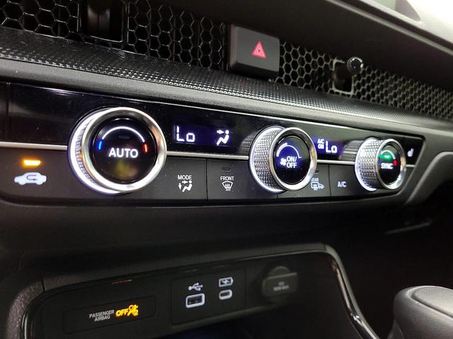Photo of 2024 Gray Honda CR-V Hybrid