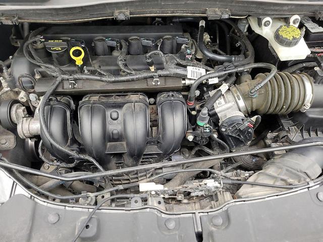 Photo of 2015 Gray Ford Escape