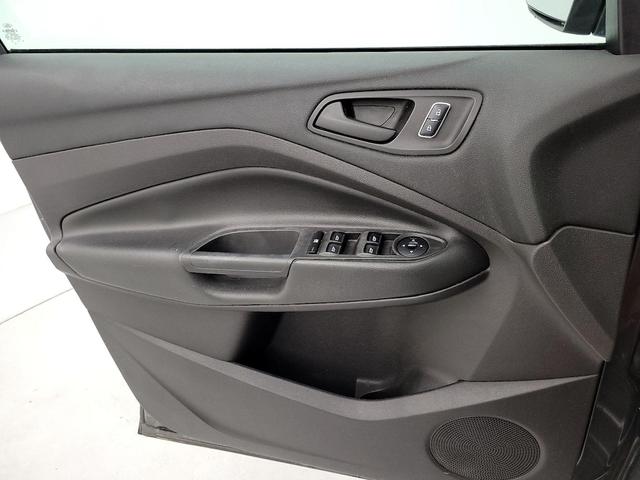 Photo of 2015 Gray Ford Escape