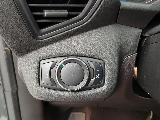 Photo of 2015 Gray Ford Escape