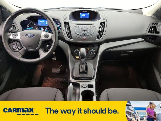 Photo of 2015 Gray Ford Escape