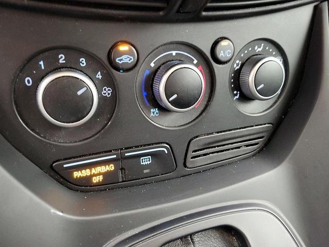 Photo of 2015 Gray Ford Escape