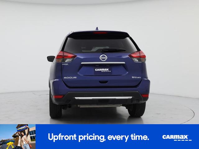 Photo of 2020 Blue Nissan Rogue