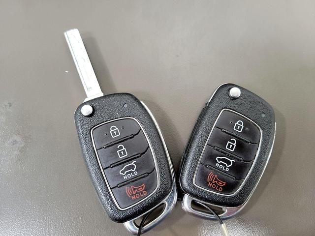 Photo of 2018 Silver Hyundai Santa Fe Sport
