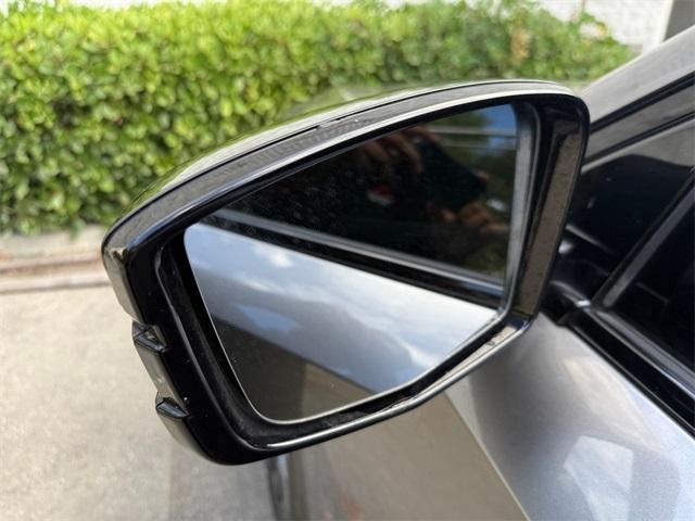Photo of 2023  Acura MDX