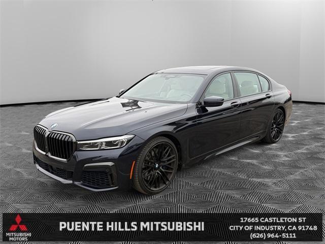 2022 BMW 740