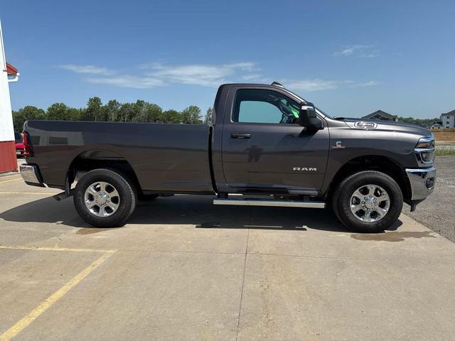 Photo of 2025 Granite Crystal Metallic Clearcoat RAM 2500