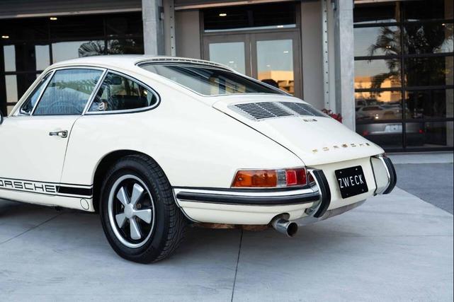 Photo of 1968 White Porsche 911