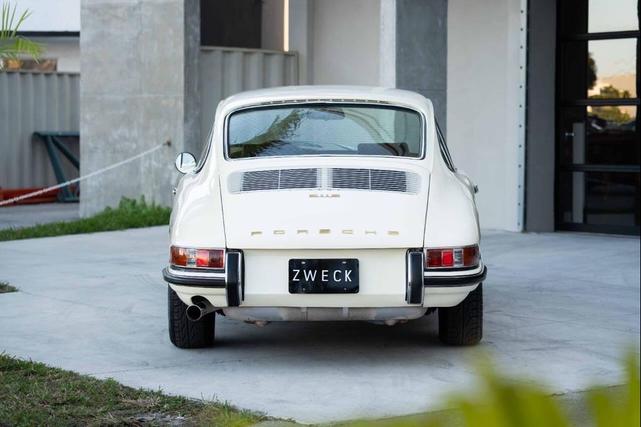 Photo of 1968 White Porsche 911
