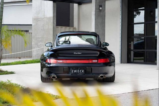 Photo of 1996 Midnight Blue Metallic Porsche 911