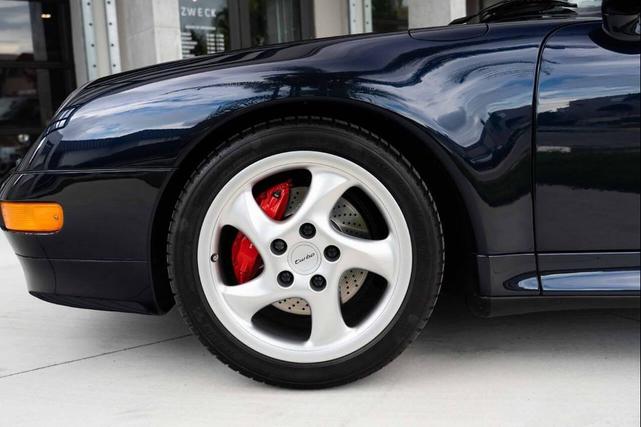Photo of 1996 Midnight Blue Metallic Porsche 911