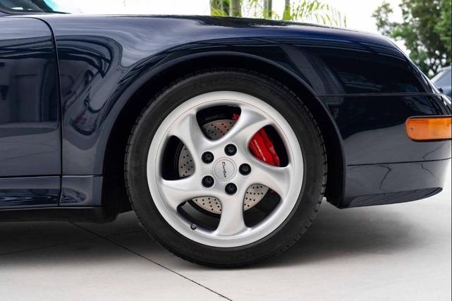 Photo of 1996 Midnight Blue Metallic Porsche 911