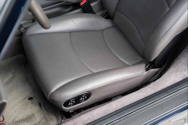 Photo of 1996 Midnight Blue Metallic Porsche 911