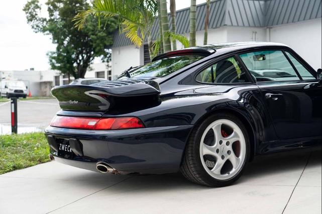 Photo of 1996 Midnight Blue Metallic Porsche 911