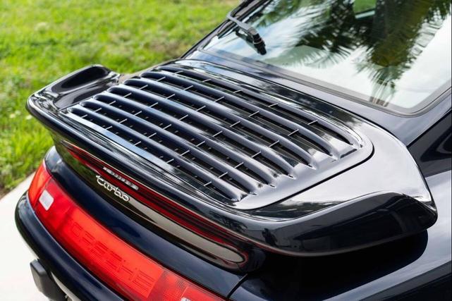 Photo of 1996 Midnight Blue Metallic Porsche 911