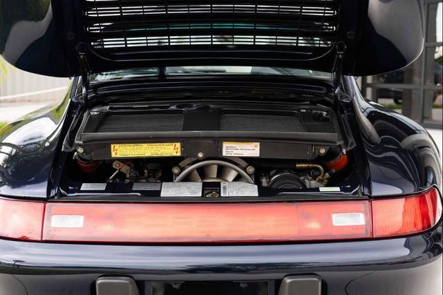 Photo of 1996 Midnight Blue Metallic Porsche 911