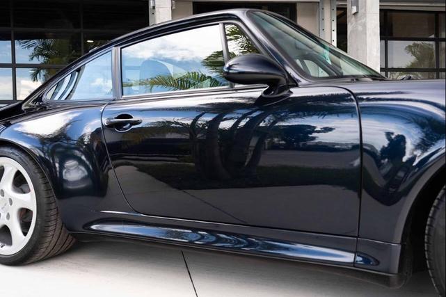 Photo of 1996 Midnight Blue Metallic Porsche 911