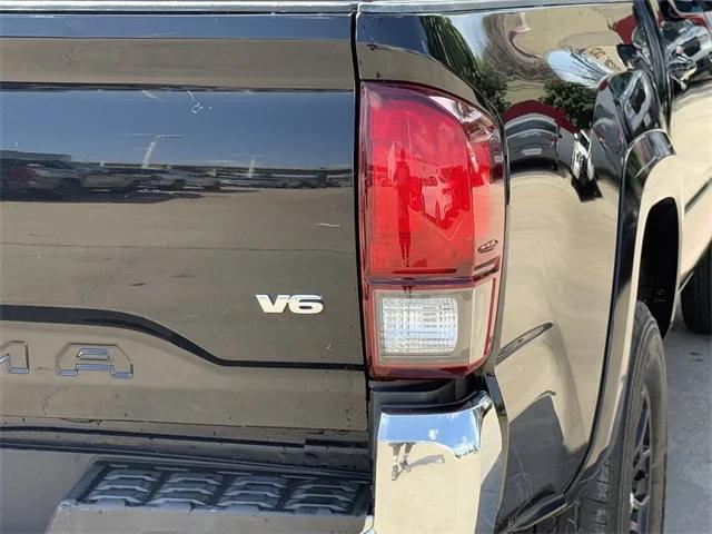 Photo of 2021 Midnight Black Toyota Tacoma