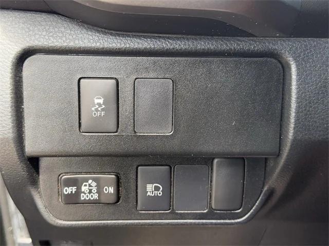 Photo of 2021 Midnight Black Toyota Tacoma
