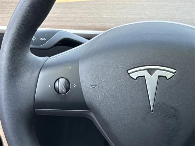Photo of 2022 Pearl White Multi-Coat Tesla Model Y