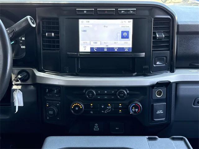 Photo of 2024 Oxford White Ford F-250