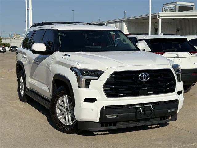 Photo of 2024 Ice Cap Toyota Sequoia