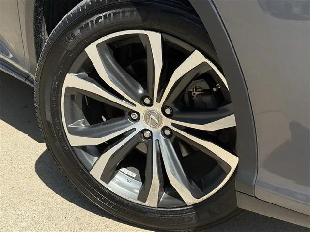 Photo of 2017 Nebula Gray Pearl Lexus RX 350