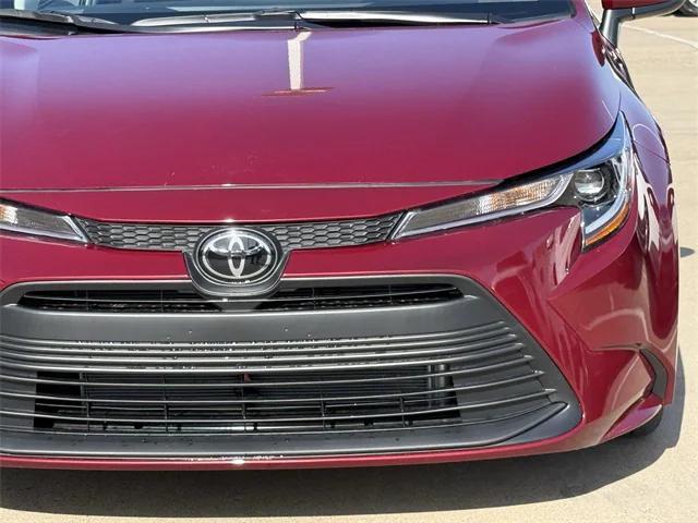 Photo of 2025 Ruby Flare Pearl Toyota Corolla