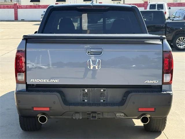 Photo of 2023 Sonic Gray Pearl Honda Ridgeline