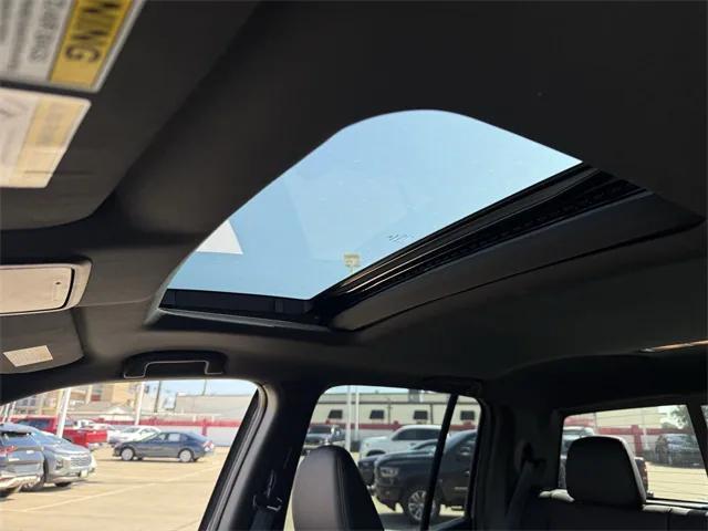 Photo of 2023 Sonic Gray Pearl Honda Ridgeline