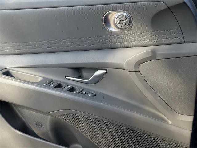 Photo of 2024 Intense Blue Hyundai ELANTRA