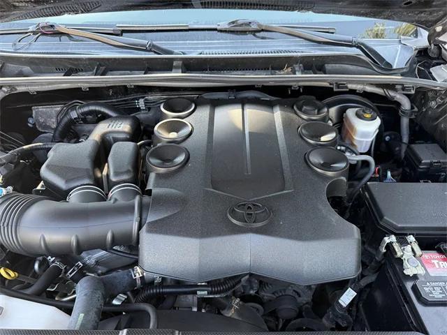Photo of 2020 Midnight Black Metallic Toyota 4Runner