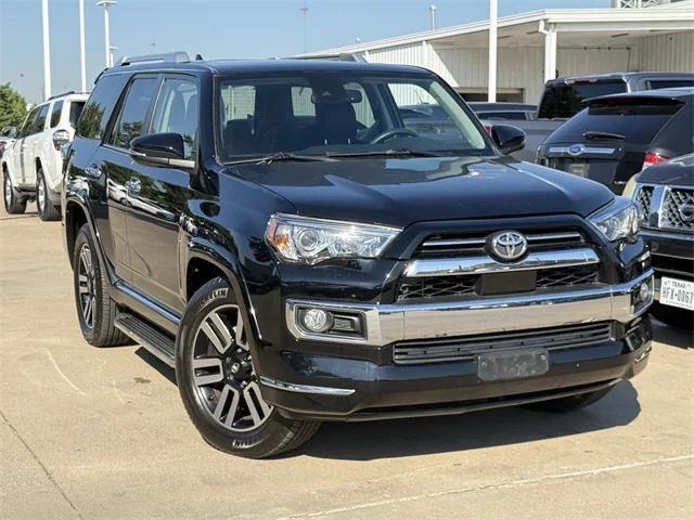 Photo of 2020 Midnight Black Metallic Toyota 4Runner
