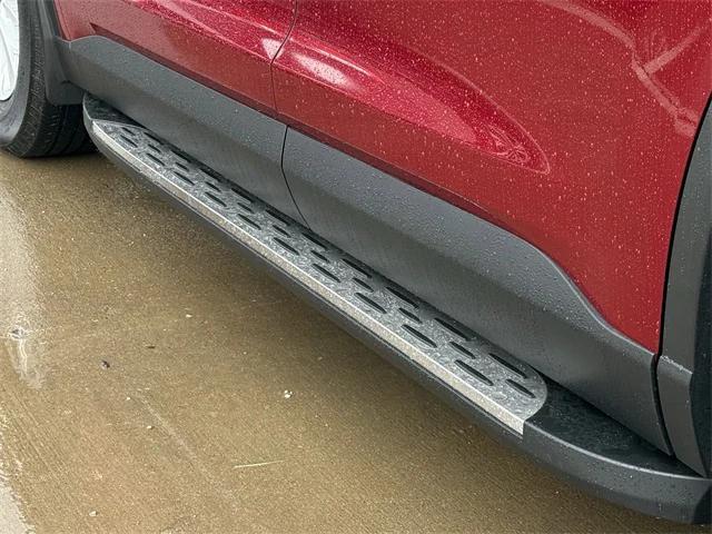 Photo of 2025 Ruby Flare Pearl Toyota Grand Highlander