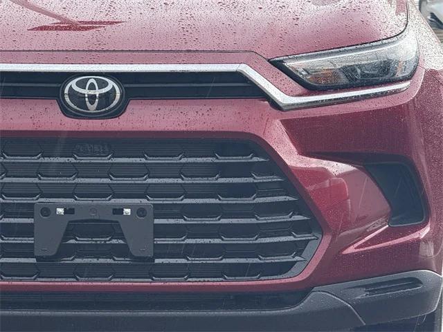 Photo of 2025 Ruby Flare Pearl Toyota Grand Highlander